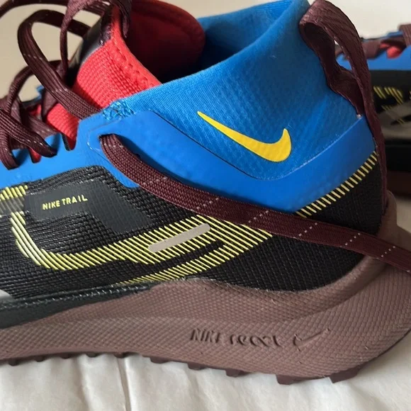 Womens nike trail gore Tex shoes - Picture 7 of 8